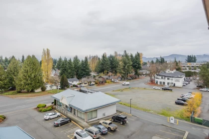 Neighborhood Park Photo Near 509 32445 Simon Avenue, Abbotsford, BC