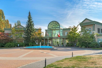 Front Yard Photo of 303 13870 70 Avenue, Surrey, BC