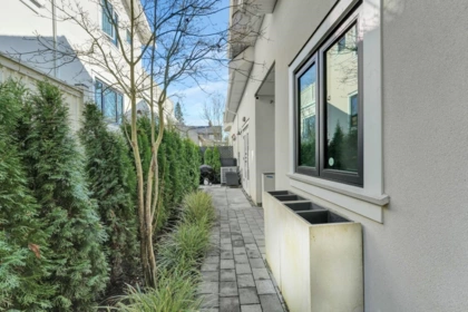 Garden / Landscaping Photo of 1232 W 26th Avenue, Vancouver, BC