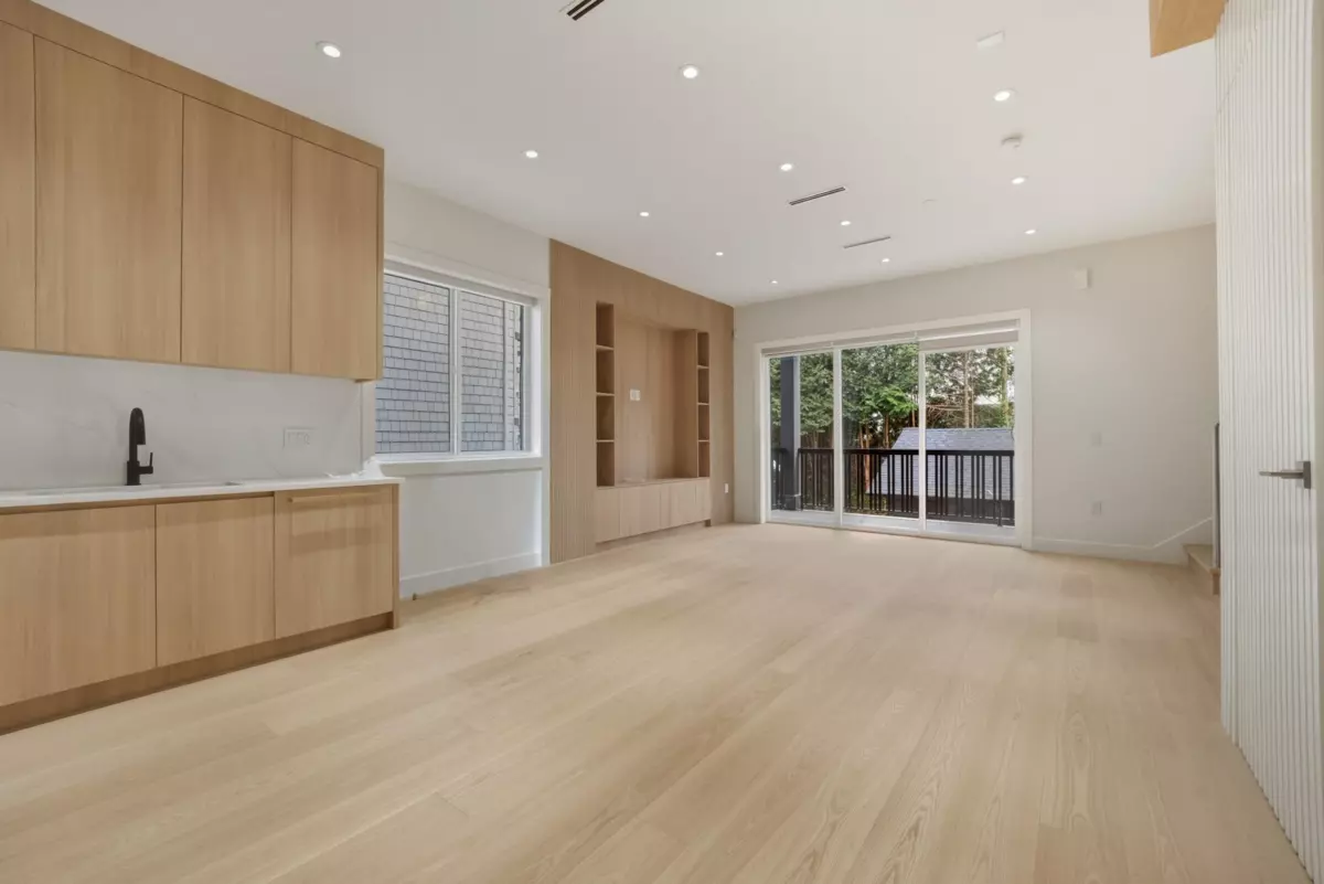 Family Room Photo of 3118 W 42nd Avenue, Vancouver, BC