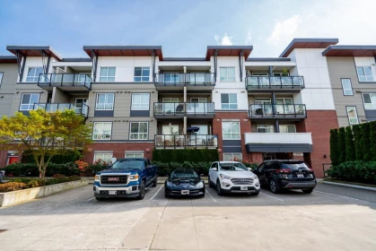 303 19567 64 Avenue, Surrey, BC, Surrey — Apartment/Condo for sale