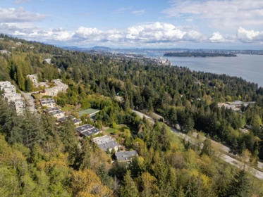 Playground / Recreational Area Near 3112 Deer Ridge Drive, West Vancouver, BC