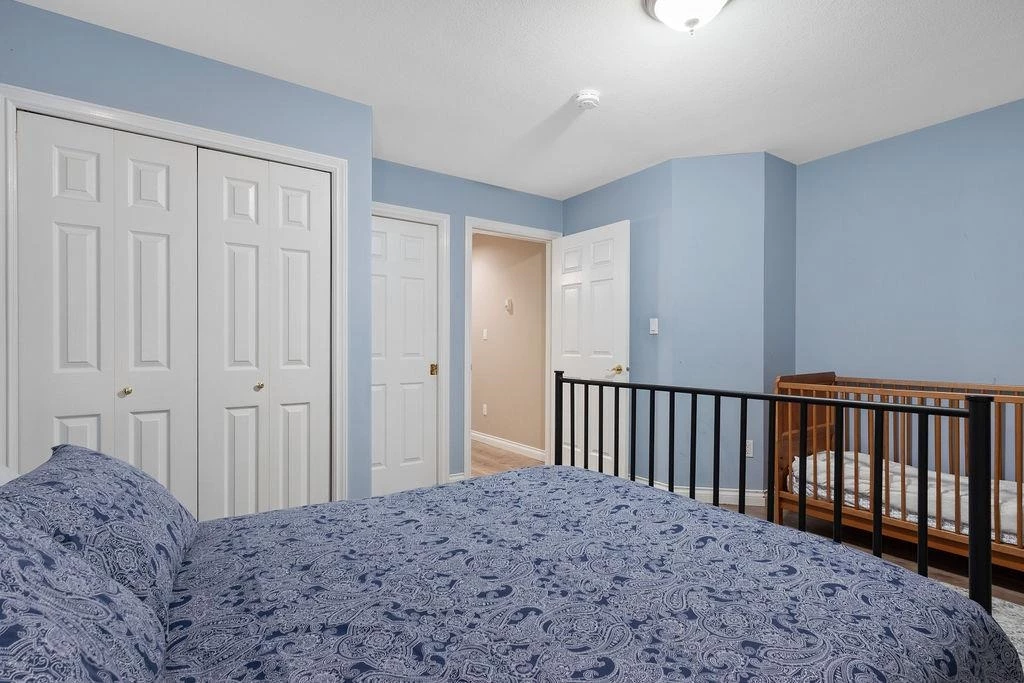 Laundry Room Photo of 2517 Marine Drive, West Vancouver, BC