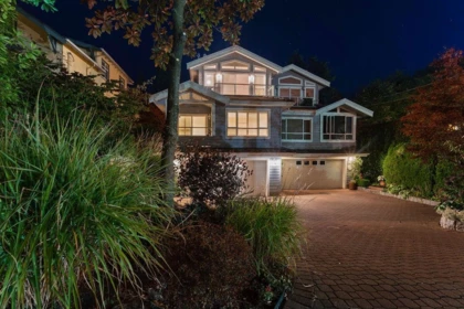 Aerial View of 2517 Marine Drive, West Vancouver, BC