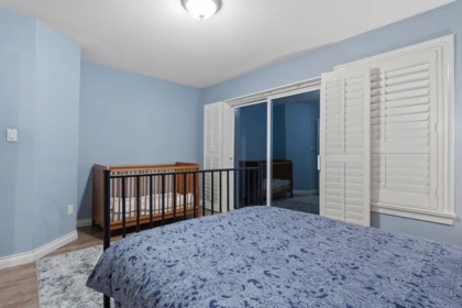 Basement Recreation Room Photo of 2517 Marine Drive, West Vancouver, BC