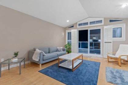 Family Room Photo of 2517 Marine Drive, West Vancouver, BC