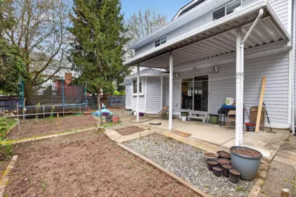 Swimming Pool Photo of 14610 87 Avenue, Surrey, BC