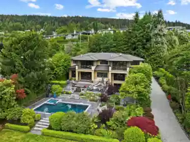 1075 Groveland Road, West Vancouver, BC, West vancouver — 6 bed single family residence for sale