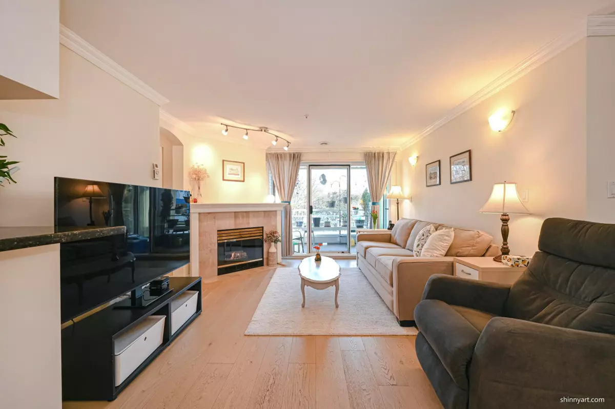 Family Room Photo of 201 2105 W 42nd Avenue, Vancouver, BC