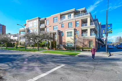 201 2105 W 42nd Avenue, Vancouver, BC, Vancouver — Apartment/Condo for sale