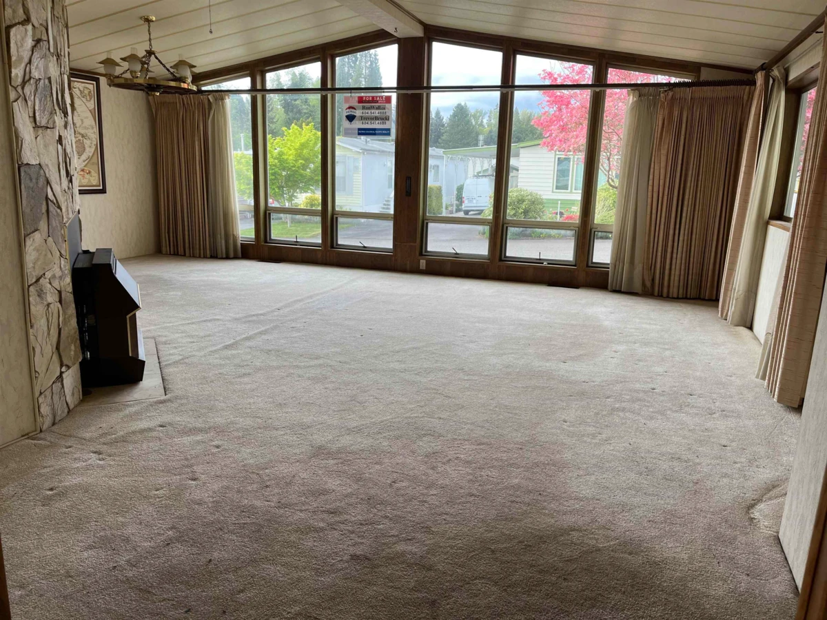 Living Room Photo of 53 2315 198 Street, Langley, BC