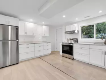 Laundry Room Photo of 5153 Cliff Drive, Tsawwassen, BC