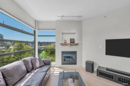Breakfast Nook Photo of 506 2228 Marstrand Avenue, Vancouver, BC