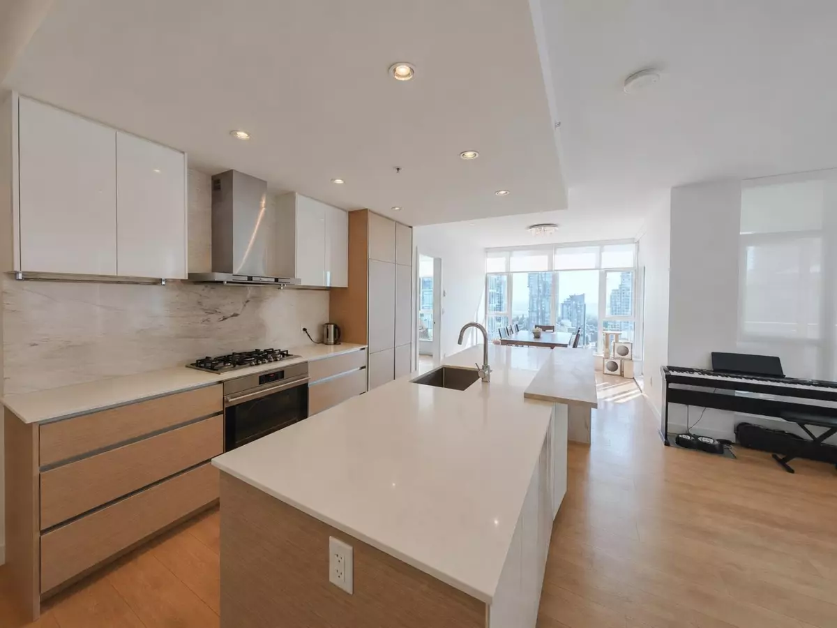 Family Room Photo of 3006 4670 Assembly Way, Burnaby, BC