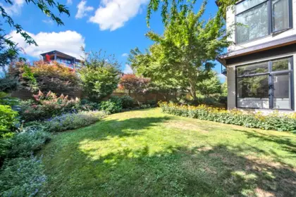 Garden / Landscaping Photo of 112 262 Salter Street, New Westminster, BC