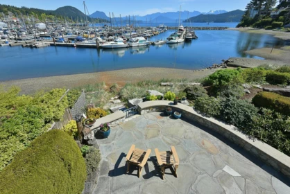 Basement Recreation Room Photo of 664 Bay Road, Gibsons, BC