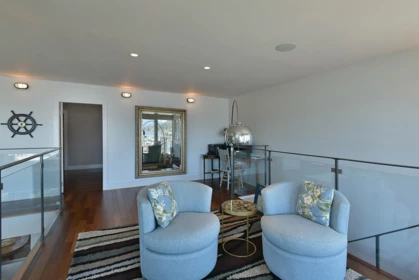 Entry Foyer Photo of 664 Bay Road, Gibsons, BC