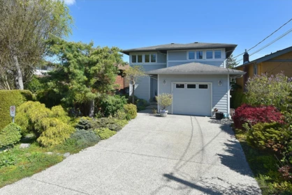 Swimming Pool Photo of 664 Bay Road, Gibsons, BC