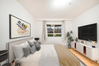 Office / Den Photo of 110 1615 Frances Street, Vancouver, BC