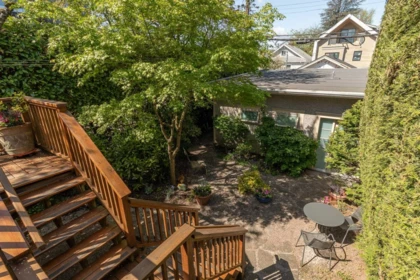 Staircase Photo of 237 E 24th Avenue, Vancouver, BC