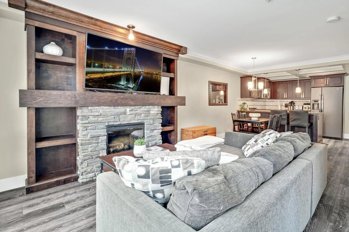 Dining Area Photo of 204 2175 Fraser Avenue, Port Coquitlam, BC