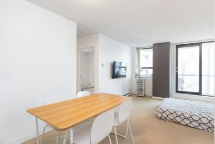 402 789 Drake Street, Vancouver, BC, Vancouver — Apartment/Condo for sale