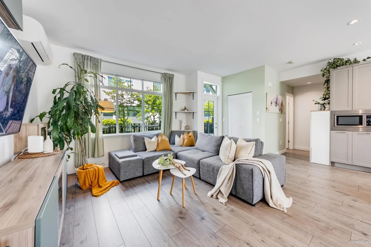 Dining Area Photo of 163 1220 Rocklin Street, Coquitlam, BC