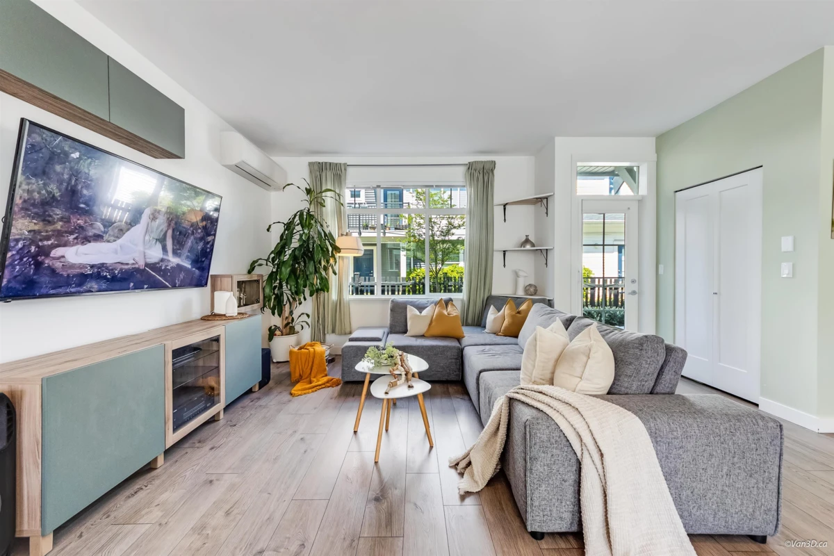 Family Room Photo of 163 1220 Rocklin Street, Coquitlam, BC