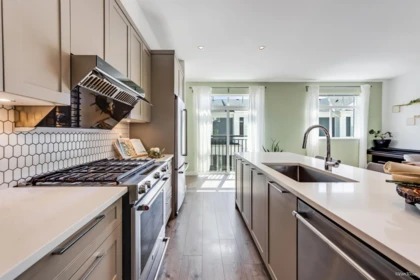 Kitchen Island Photo of 163 1220 Rocklin Street, Coquitlam, BC