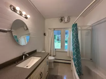 Kitchen Island Photo of 4678 W 3rd Avenue, Vancouver, BC