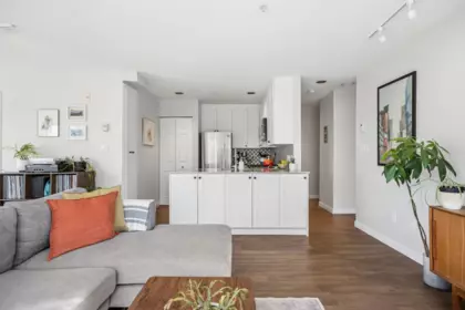 302 1510 Grant Street, Vancouver, BC, Vancouver — Apartment/Condo for sale