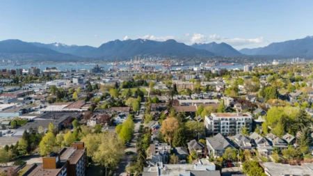 Garden / Landscaping Photo of 302 1510 Grant Street, Vancouver, BC