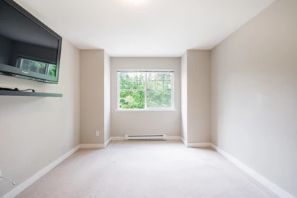 Guest Bathroom Photo of 25 6555 192a Street, Surrey, BC