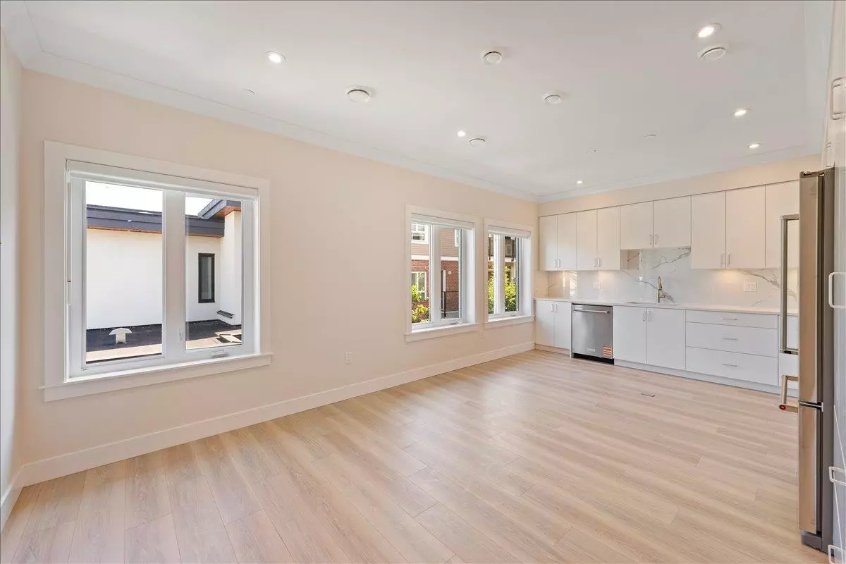 Dining Area Photo of 4854 Slocan Street, Vancouver, BC