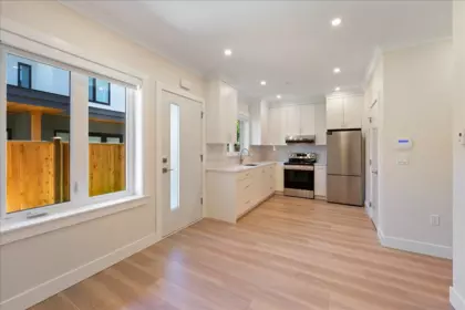 Garden / Landscaping Photo of 4854 Slocan Street, Vancouver, BC