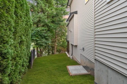 Front Yard Photo of 36074 Southridge Place, Abbotsford, BC
