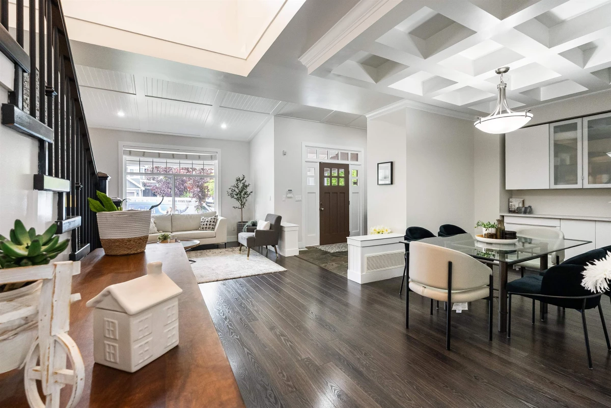 Dining Area Photo of 16018 80a Avenue, Surrey, BC