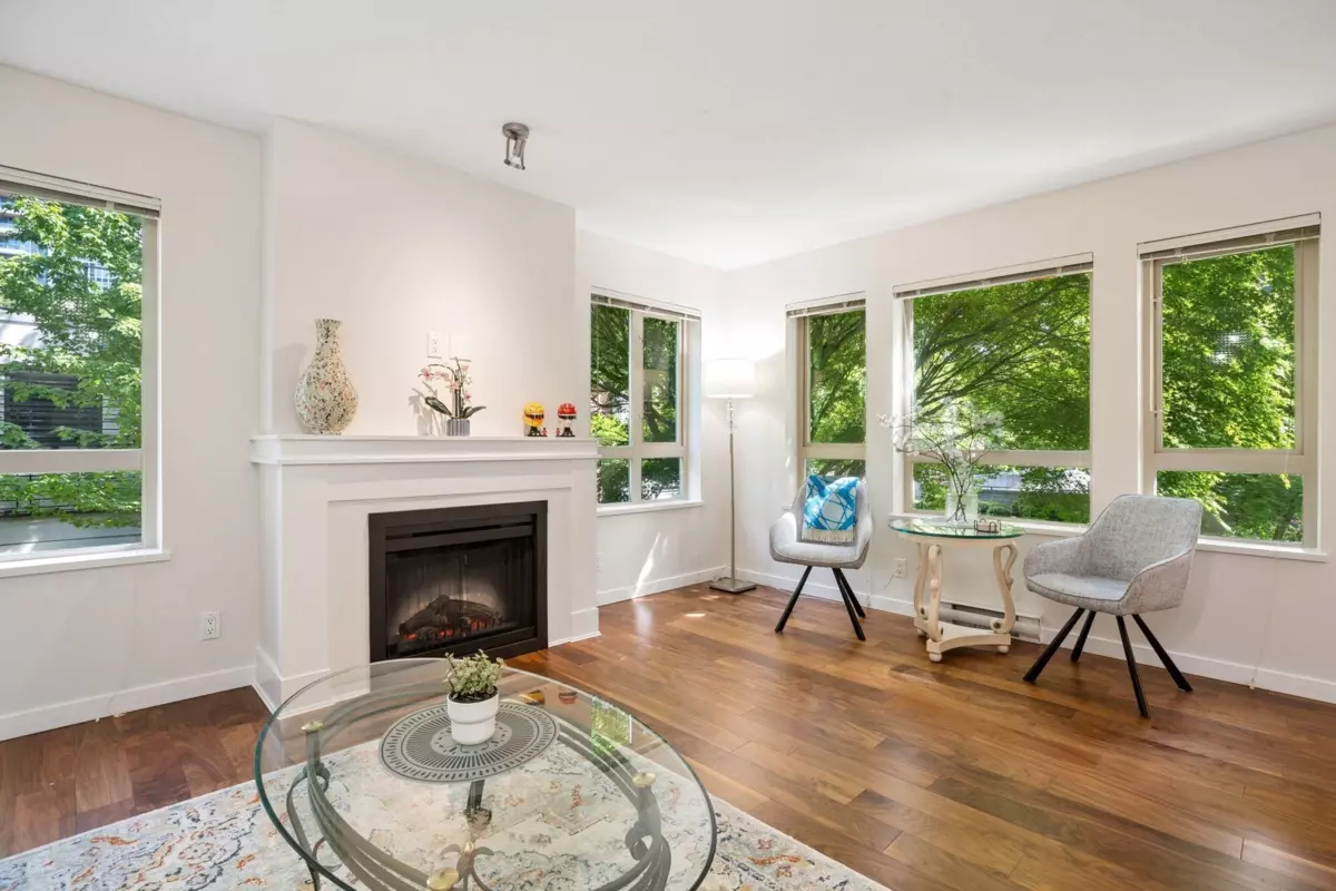 Family Room Photo of 206 3097 Lincoln Avenue, Coquitlam, BC