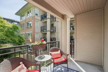 Swimming Pool Photo of 206 3097 Lincoln Avenue, Coquitlam, BC