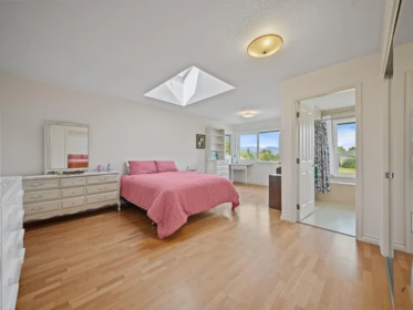 Hallway Photo of 29598 Galahad Crescent, Abbotsford, BC