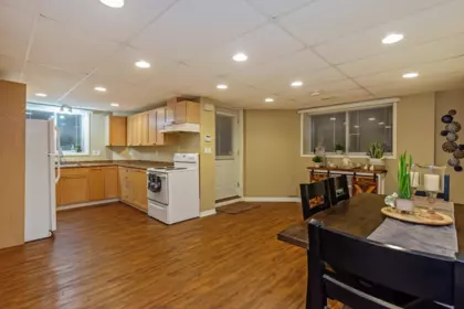 Laundry Room Photo of 34743 Pakenham Place, Mission, BC