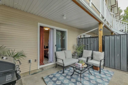Front Yard Photo of 110 19700 56 Avenue, Langley, BC