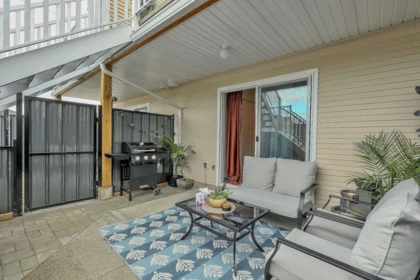 Outdoor Deck Photo of 110 19700 56 Avenue, Langley, BC