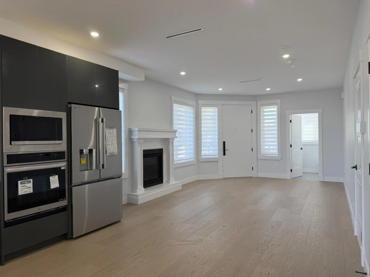 Living Room Photo of 12111 Trites Road, Richmond, BC