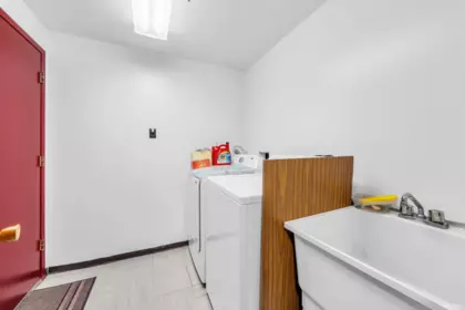 Mudroom Photo of 580 W 64th Avenue, Vancouver, BC