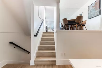 Hallway Photo of 1017 W 8th Avenue, Vancouver, BC