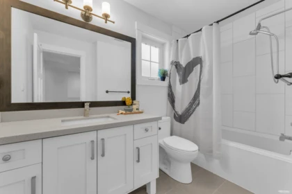 Laundry Room Photo of 2290 164a Street, Surrey, BC