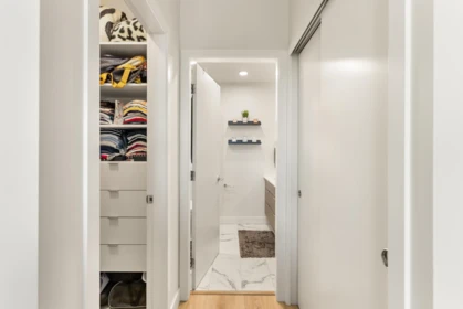 Guest Bathroom Photo of 204 1892 Starling Drive, Delta, BC