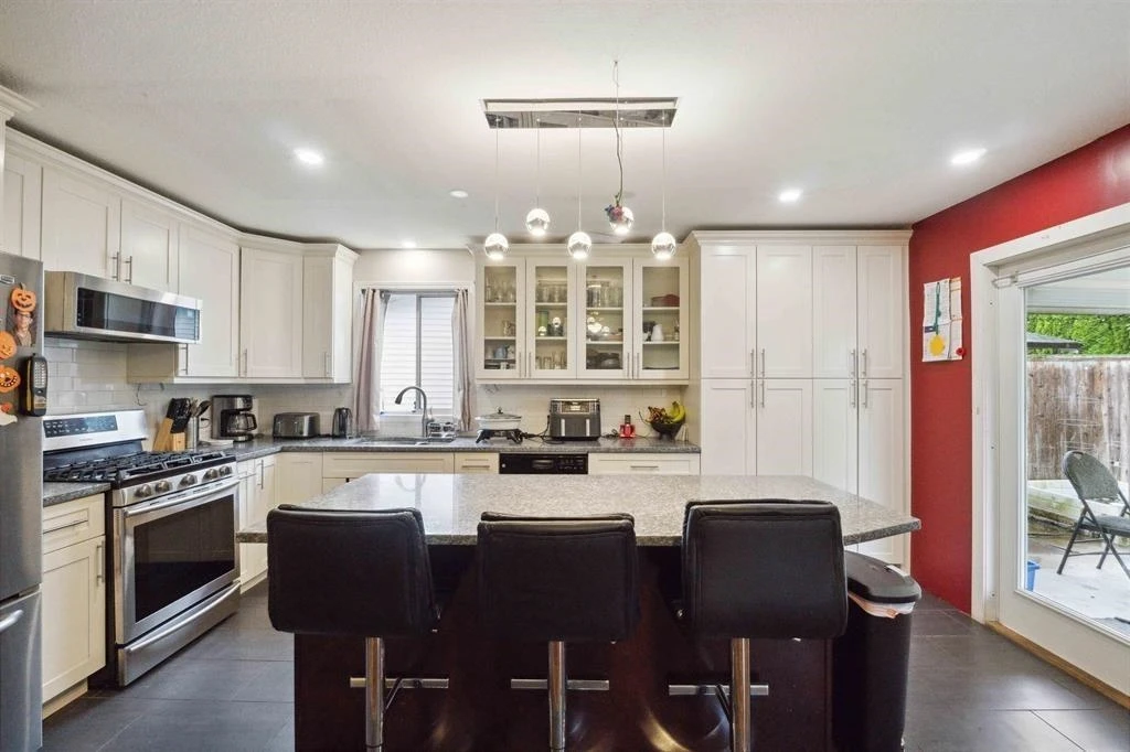 Dining Area Photo of 2717 Dehavilland Court, Abbotsford, BC