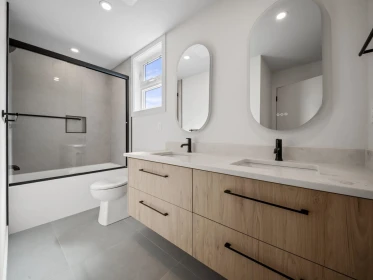 Laundry Room Photo of 1 3786 Peter Street, Burnaby, BC